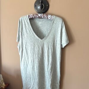 GAP Gray Short Sleeve Relaxed Favorite Tee Shirt NWOT